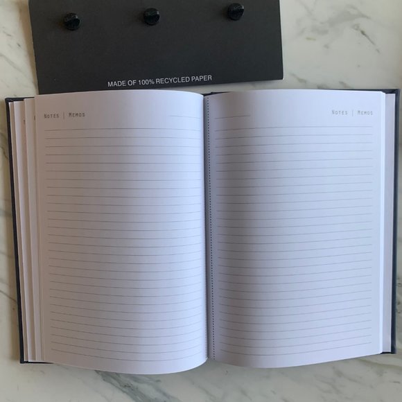 Nike Notebook + Pin set - Picture 4 of 8